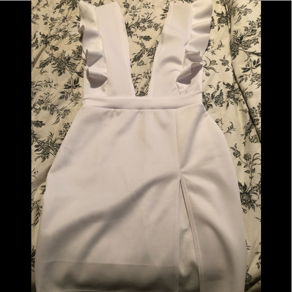 PrettyLittleThing White V Shape Slit Dress